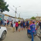 Los padres del plantel acudieron a retirar a sus niños.