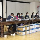 Audiencia. El expediente del caso fue llevado a la sala de audiencias de la Corte.