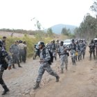 Policías que han participado de la búsqueda del cuerpo de María Belén Bernal, en el onceavo día.