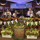 El grupo Deluxe se ha presentado por más de dos décadas en el hotel Hilton Colón.