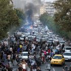 Tehran. Las protestas no cesan en la capital de Irán, en rechazo por la muerte de una joven de 22 años, que fue detenida por la policía. EFE