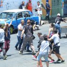 FILMACION DE PELICULA MONTEVIDEO EN EL SECTOR EL ASTILLERO Y TAMBIEN EN EL BARRIO CUBA SERCA DEL CAMAL MUNICIPAL PERIODISTA RONAL SORIA ag-granasa