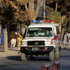 Una ambulancia traslada a los heridos del estallido hasta una casa asistencial en Kabul. 

 Una ambulancia traslada a los heridos del estallido hasta una casa asistencial en Kabul.