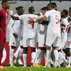 De los cinco tiros de los árabes en los primeros 45 minutos solo uno tuvo como objetivo la red defendida por Borjan. En la segunda mitad tiró a puerta tres veces más, pero igual sin mayor peligro para la portería de Canadá, que estuvo a punto de ampliar la ventaja.

Catar se medirá a Ecuador, el 20 de noviembre, en el estadio Al Khor, en el juego inaugural de la Copa del Mundo que se celebrará en su país. En grupo A del torneo lo completan Senegal y Holanda.

Esta última selección mide este domingo 25 de septiembre, desde las 13:45, a Bélgica en el Amsterdam Arena, con el liderato del grupo 4 de la Nation League en juego. El seleccionado naranja llega en el primer lugar de la serie con 13 puntos, tras la victoria en la casa de Polonia, mientras que Bélgica, segundo con 10 unidades, viene de imponerse a Gales.

Será una fuerte prueba para los dirigidos por Louis Van Gaal que también le servirá de preparación para la Copa del Mundo. Holanda confía en el poder goleador de Memphis Depay y Steven Bergwijn para derrotar el arco de Thibaut Courtois.