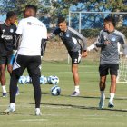 Emelec sigue trabajando en poder alcanzar a Aucas. Son cinco puntos de diferencia que tienen