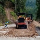 Problemas. Un bloqueo por un derrumbe que se registró en un punto de la carretera E45, la Troncal Amazónica.