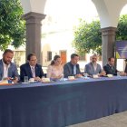 Ministros que han participado del dialogo con la dirigencia indígena en rueda de prensa desde Carondelet.