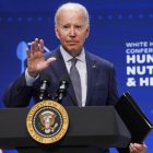 Washington. Joe Biden preguntaba si entre el público se encontraba Jackie Walorski, una congresista republicana fallecida en agosto.