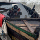 Fotografía cedida por el jefe del sector de Miami de la Patrulla Fronteriza (USBP Chief MIP), Walter N. Slosar, donde se muestra una embarcación en la que se detuvo a 7 inmigrantes cubanos junto a la playa de Pompano Beach, Florida (Estados Unidos).