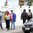 Recomendación. Se pide evitar contacto con desconocidos en la calle que piden ayuda y sacan papeles.