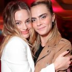 Margot Robbie y Cara Delevingne son buenas amigas y se han apoyado hasta en los momentos más adversos.