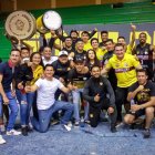 Varios hinchas del cuadro canario acompañaron a Barcelona al cuarto duelo en Santo Domingo y festejaron con los jugadores