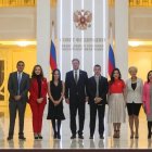 Acto. Legisladores y el vicepresidente del Consejo Federativo de Rusia.