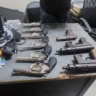 Entre las armas incautadas en la Alborada hay carabinas, subametralladoras, revólveres y pistolas.