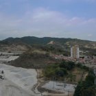 El polvo de las canteras llega hasta las escuelas y domicilios de la zona.