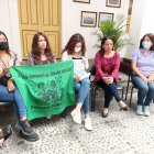 Ambato. Activistas del colectivo Ana de Peralta, en uno de sus actos.