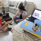 Situación. Hay mamás jóvenes que buscan culminar formación académica, pero muchas no tienen esa opción.