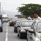 Más de 62.000 vehículos salieron por el peaje de Chongón, según cifras de la Comisión de Tránsito.