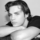 James Lastovic estaba disfrutando de las playas de Kauai el fin de semana.