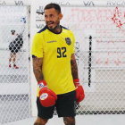 Chito Vera lleva el número 92 que hace referencia al año en que nació