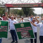 Los residente de vía a la costa protestaron en contra de las canteras que operan en la zona.