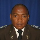 El uniformado fue abatido cuando intentaba frenar un asalto en una gasolinera