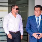 Reunión. Dalton Narváez y el gobernador Lorenzo Calvas tras la cita que tuvieron en el BEDE.