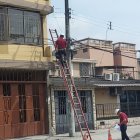 Este 19 de octubre, técnicos de CNEL verificaron si el servicio había vuelto tras los trabajos.