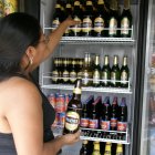 Dueños de tiendas  optan por mantener al mínimo el contacto por temor a ser asaltados