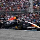 Ni Lewis Hamilton pudo quitarle el triunfo a Verstappen.