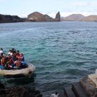 Reporte. El barco se desplazaba por la isla Santa Cruz haciendo turismo