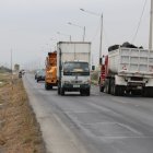 Panorama. Los conductores reclaman que la vía es angosta, por lo que solicitan que se la amplíe totalmente. En la arteria pasa, en su mayoría, carros pesados y extrapesados. 2. Elementos. En un tramo de 4 kilómetros se levantan luminarias, aunque algunos postes están inclinados. Los paraderos son insuficientes. 
===