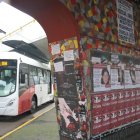 Sucio. Así lucen las paredes, puentes, postes y demás espacios públicos de la ciudad