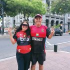 Silvya Leite y su esposo Johnnie Airis pasearon por el centro de Guayaquil.