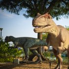 Parte de los dinosaurios que se exhiben en el Malecón.