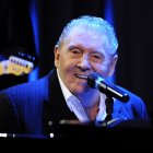 Una foto de archivo del astro musical que data del año 2010 en uno de sus conciertos en Estados Unidos.