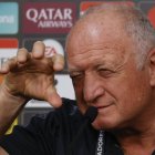 El entrenador del club brasileño de fútbol Paranaense, Luiz Felipe Scolari, fue registrado este viernes, 28 de octubre, durante una rueda de prensa, en Guayaquil (Ecuador).