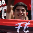 Hinchas del Flamengo en el estadio Monumental.