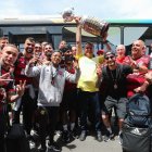 El actual presidente se fotografió con la delegación.