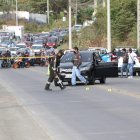 Un hombre fue baleado dentro de su vehículo en el norte de Guayaquil.