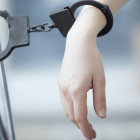 Referencial de mujer detenida.