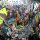 Foto de archivo de personas afectadas por las recientes inundaciones en Pakistan.