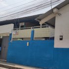 Los estudiantes de la escuela Nicolás Augusto González Tola fueron regresados a sus casas por los disturbios generados en la Penitenciaría del Litoral.