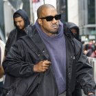 El rapero vive uno de los peores momentos de su vida, luego de sus comentarios antisemitas.