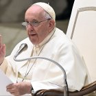 "Todos deseamos la paz, pero a menudo lo que queremos es estar en paz, dio el papa Francisco en un su mensaje en la plaza de San Pedro