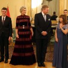 La soberana en la cena de gala ofrecida en su honor.