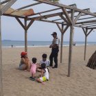 Vigilancia. La Policía monitoreó las playas y los sitios gastronómicos y turísticos de la provincia.