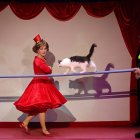 Moscú. Los actores humanos y gatunos, durante una reciente función.