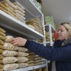 Las tiendas de barrio son parte importante de los negocios populares.