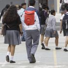 Varios colegios reciben amenazas, pero continúan en clases presenciales.